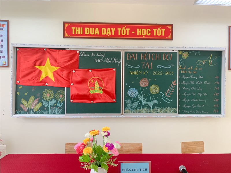 Trường THCS Phù Đổng tổ chức Đại hội Chi đội mẫu lớp 7A1
